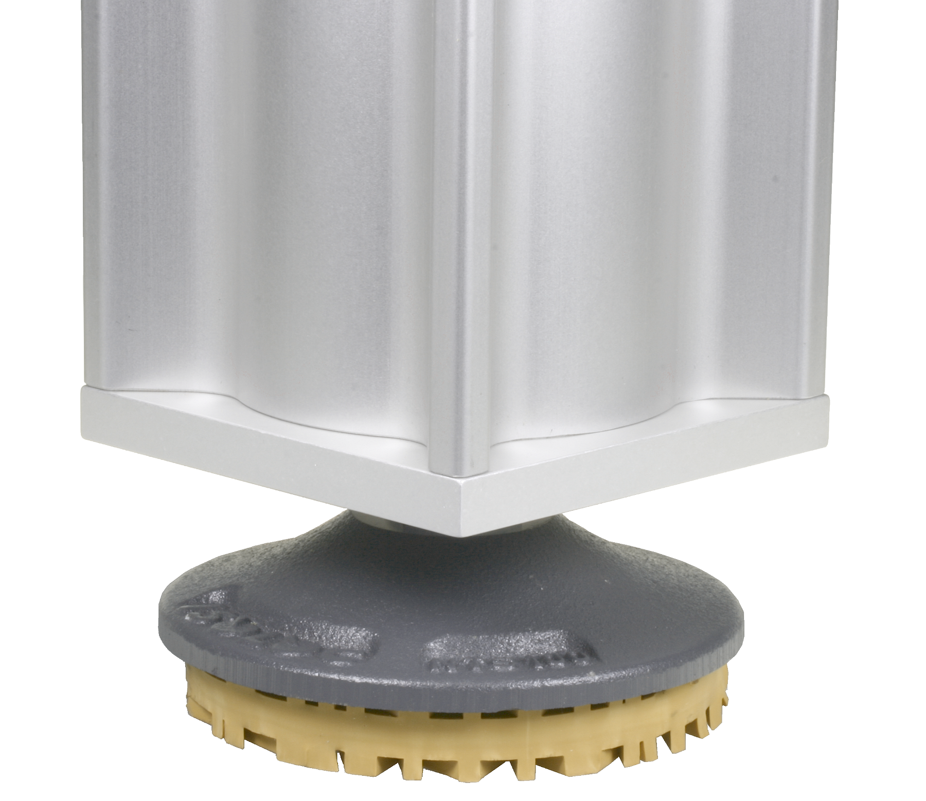 Application Example: Vertical X 95 profiles can be mounted with their front side on the Levelling foot